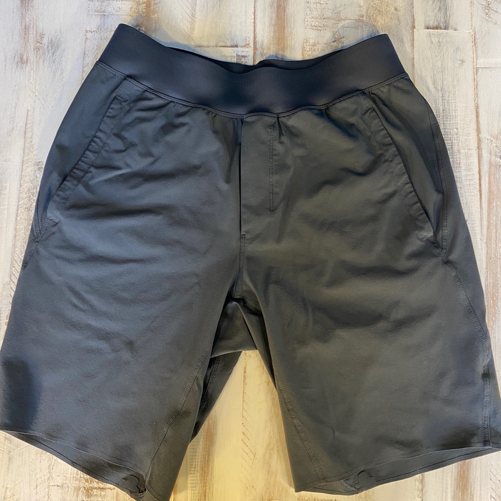 Men’s Lululemon In Mind Short